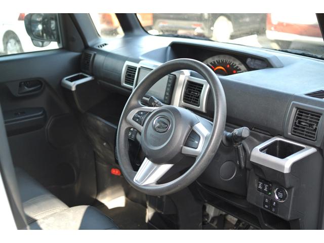 【納車前の無料サービス】　当店ではエンジンオイル、ワイパーゴム、バッテリーなどの消耗品に加えサビ止めをサービスで行って納車させて頂きます（＾＾）