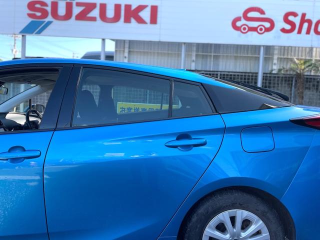 『低燃費×高品質、ちょうどいい贅沢な走り』人気のプリウス展示中！