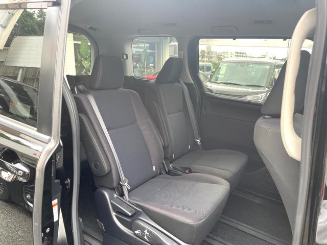 ３列シート・７名乗り