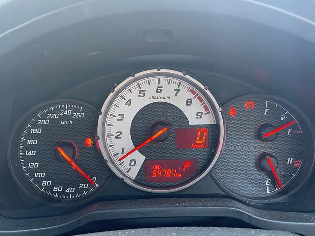 ８６ ＧＴ　走行６．５万ｋｍ　６速ＡＴ　純正ナビ　Ｂｌｕｅｔｏｏｔｈ　バックカメラ　本土仕入れ　禁煙車（19枚目）