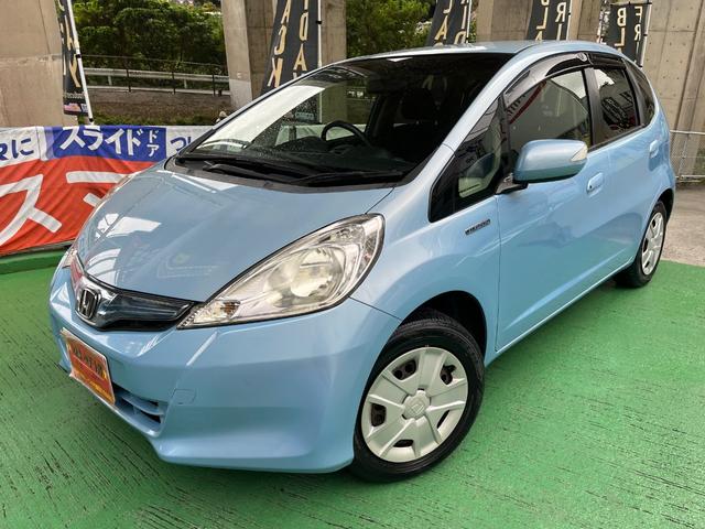 フィットハイブリッド ベースグレード（2枚目）