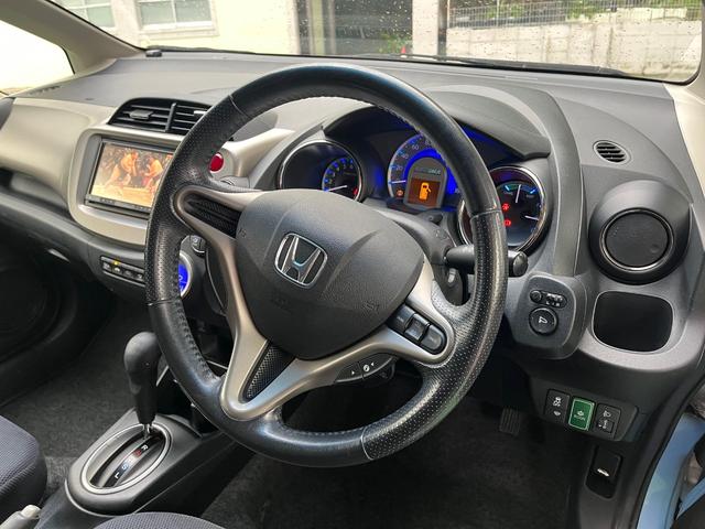 フィットハイブリッド ベースグレード（6枚目）