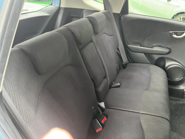 フィットハイブリッド ベースグレード（9枚目）