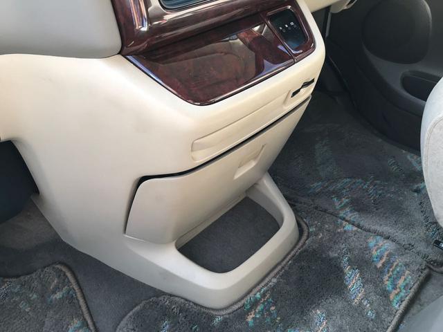 Q 7人乗り キャプテンシート(11枚目)
