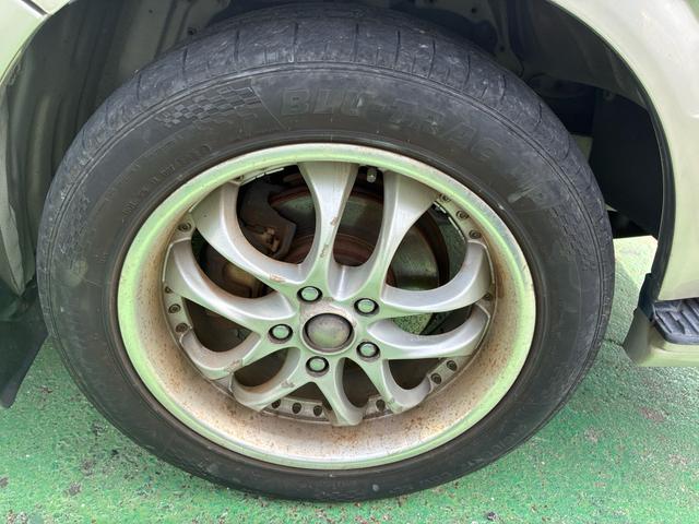 ハイエースワゴン スーパーカスタムリミテッド　社外アルミ　エアコン　後席エアコン　パワーステアリング　パワーウィンドウ（5枚目）