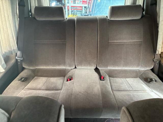 ハイエースワゴン スーパーカスタムリミテッド　社外アルミ　エアコン　後席エアコン　パワーステアリング　パワーウィンドウ（20枚目）