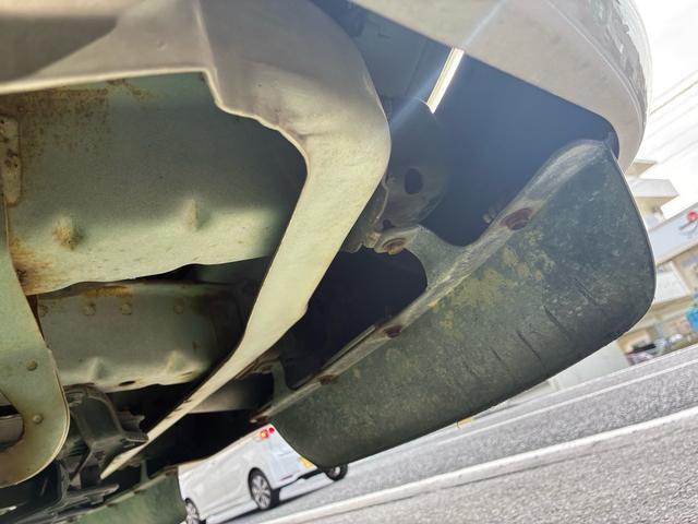 ハイエースワゴン スーパーカスタムリミテッド　社外アルミ　エアコン　後席エアコン　パワーステアリング　パワーウィンドウ（30枚目）