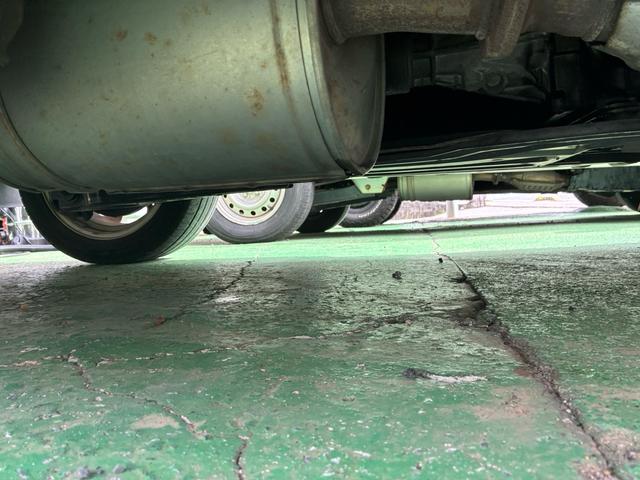 ハイエースワゴン スーパーカスタムリミテッド　社外アルミ　エアコン　後席エアコン　パワーステアリング　パワーウィンドウ（35枚目）