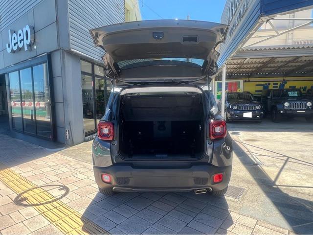 ジープ ジープ・レネゲード リミテッド 走行距離29500km ジープ ジープ・レネゲード リミテッド 走行距離29500km