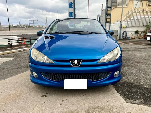 ２０６ 　／オープンカー／１６インチアルミホイール／ＣＤ付き／パワーステアリング／パワーウィンドウ／アンチロックブレーキ／イモビライザー／キーレスエントリー／Ｗエアバッグ／集中ドアロック／走行距離３７８００ｋｍ（2枚目）