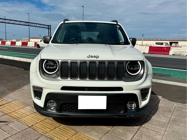 ジープ・レネゲード リミテッド レザーシート/シートヒーター/クルーズコントロール/盗難防止システム/バックカメラ/純正ナビ付/ETC付/TV付/キーレスエントリー/スマートキー/コーナーセンサー/USB入力端子/Bluetooth(2枚目)