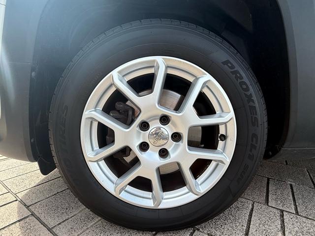 ジープ・レネゲード リミテッド レザーシート/シートヒーター/クルーズコントロール/盗難防止システム/バックカメラ/純正ナビ付/ETC付/TV付/キーレスエントリー/スマートキー/コーナーセンサー/USB入力端子/Bluetooth(74枚目)