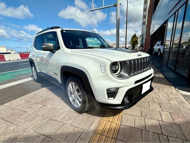 ブレーキアシスト機能装備ですので、急ブレーキなどの強いブレーキが必要な際に踏み込み力を補助しブレーキ力を増す装置です。