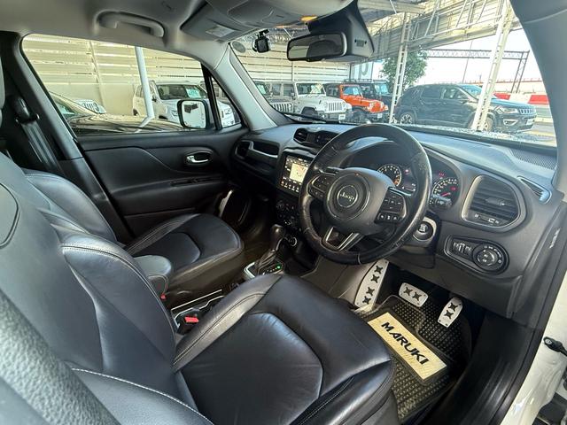 走行距離は４５２００キロですので、安心してお乗りいただけるお車となっております。