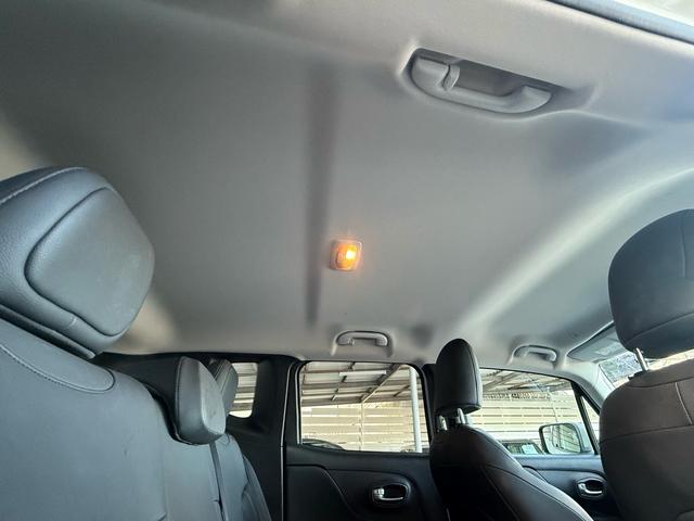 室内からのルーフ部分です。気になる点などございましたら、お気軽にお問い合わせくださいませ。「グーネットを見て電話しました」とお伝えください！ＴＥＬ０９８－８７７－５５１３