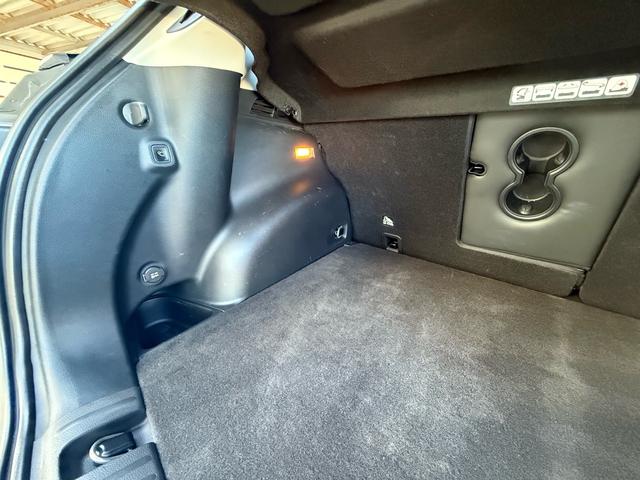 キャンプ・釣り・サーフィン等アウトドア好きにはたまらないジープをぜひご体験下さい！