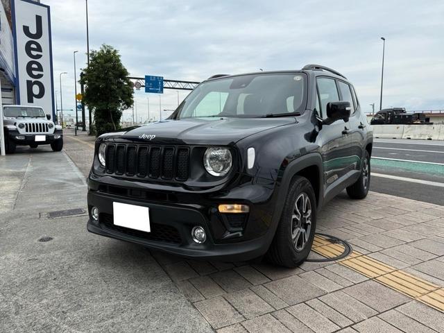 ジープ・レネゲード ロンジチュード　ＬＥＤヘッドランプ／クルーズコントロール／盗難防止システム／バックカメラ／純正Ｕコネクトディスプレイオーディオ／キーレスエントリー／ＥＴＣ付／ＵＳＢ入力端子／Ｂｌｕｅｔｏｏｔｈ／走行距離４３２００ｋｍ（3枚目）