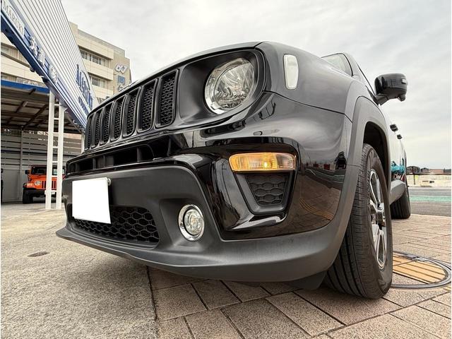 ジープ・レネゲード ロンジチュード　ＬＥＤヘッドランプ／クルーズコントロール／盗難防止システム／バックカメラ／純正Ｕコネクトディスプレイオーディオ／キーレスエントリー／ＥＴＣ付／ＵＳＢ入力端子／Ｂｌｕｅｔｏｏｔｈ／走行距離４３２００ｋｍ（26枚目）