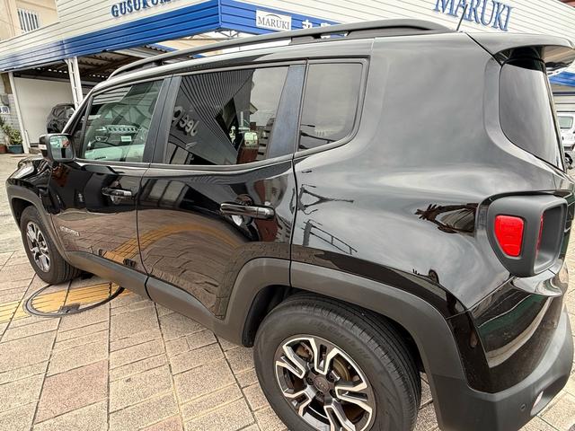 ジープ・レネゲード ロンジチュード　ＬＥＤヘッドランプ／クルーズコントロール／盗難防止システム／バックカメラ／純正Ｕコネクトディスプレイオーディオ／キーレスエントリー／ＥＴＣ付／ＵＳＢ入力端子／Ｂｌｕｅｔｏｏｔｈ／走行距離４３２００ｋｍ（28枚目）