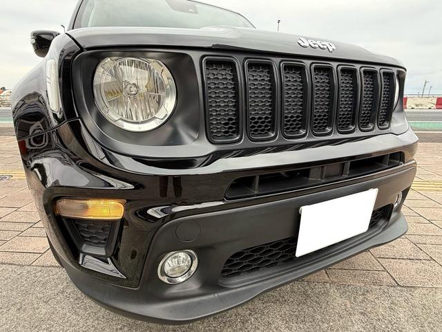 ジープ・レネゲード ロンジチュード　ＬＥＤヘッドランプ／クルーズコントロール／盗難防止システム／バックカメラ／純正Ｕコネクトディスプレイオーディオ／キーレスエントリー／ＥＴＣ付／ＵＳＢ入力端子／Ｂｌｕｅｔｏｏｔｈ／走行距離４３２００ｋｍ（33枚目）