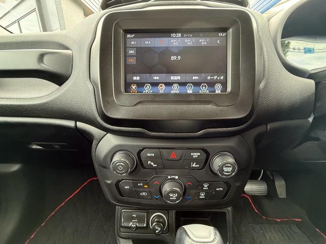 ジープ・レネゲード ロンジチュード　ＬＥＤヘッドランプ／クルーズコントロール／盗難防止システム／バックカメラ／純正Ｕコネクトディスプレイオーディオ／キーレスエントリー／ＥＴＣ付／ＵＳＢ入力端子／Ｂｌｕｅｔｏｏｔｈ／走行距離４３２００ｋｍ（39枚目）