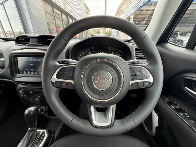 ジープ・レネゲード ロンジチュード　ＬＥＤヘッドランプ／クルーズコントロール／盗難防止システム／バックカメラ／純正Ｕコネクトディスプレイオーディオ／キーレスエントリー／ＥＴＣ付／ＵＳＢ入力端子／Ｂｌｕｅｔｏｏｔｈ／走行距離４３２００ｋｍ（40枚目）