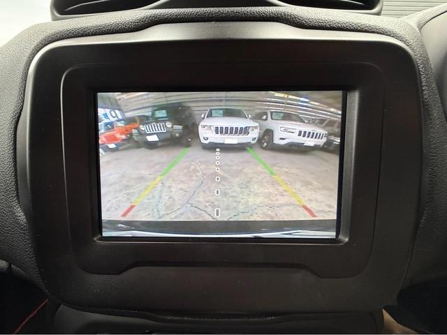 ジープ・レネゲード ロンジチュード　ＬＥＤヘッドランプ／クルーズコントロール／盗難防止システム／バックカメラ／純正Ｕコネクトディスプレイオーディオ／キーレスエントリー／ＥＴＣ付／ＵＳＢ入力端子／Ｂｌｕｅｔｏｏｔｈ／走行距離４３２００ｋｍ（48枚目）