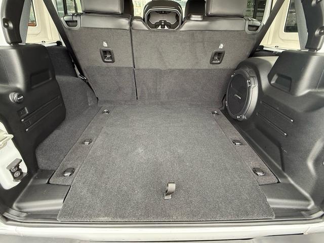 ラゲッジスペースも十分な広さとなっております。趣味が広がる収納スペース！お買い物やアクティビティなどに大活躍です。