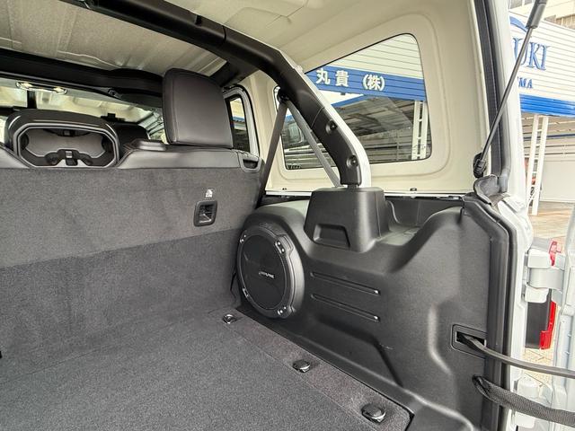 ワンオーナー／レザーシート／走行距離５３００ｋｍ／バック・サイド・フロントカメラ／クルーズコントロール／盗難防止システム／ＥＴＣ／ナビ／防眩カメラ／ｃａｒｐｌａｙ／ＢＳＭ／シートヒーター／スマートキー