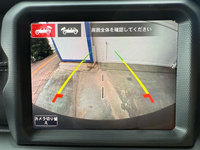 バックのカメラも搭載しておりますので駐車も安心して行えます。駐車が苦手な方にもオススメな便利機能です！