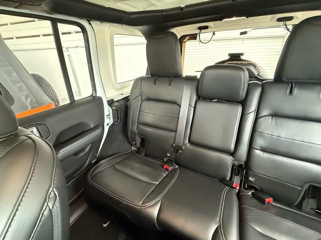 アフターサービスもおまかせ下さい！専門のメカニックスタッフが車検・点検整備・事故後の修理など対応させていただきます。お客様の安心・満足を追求するためにメカニック技術研修は常に参加しております。