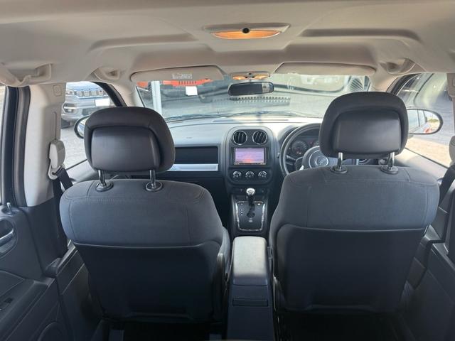 【アクセス】国道５８号線を那覇より北向けメイクマン浦添店手前の交差点をＵターン、約１０メートル先左側の丸貴本社ビルを超え約１０メートル先の同仁病院手前。ジープの看板を目印に！