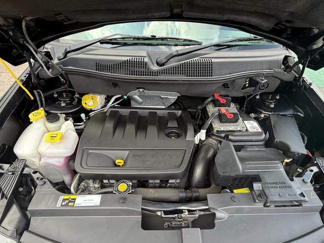 エンジンルームです！車検・点検整備・事故後の修理などは専門のメカニックスタッフがしっかりと対応いたします。安心してアフターサービスはおまかせ下さい！