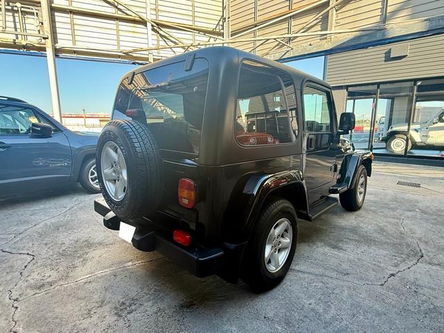 下取り車両もおまかせ下さい！下取りについて輸入車・国産車問わず全メーカーの査定・下取りを承ります。年式・走行距離・状態などを考慮し査定価格をご提示致します。ご希望の際はお気軽にお問い合わせください。