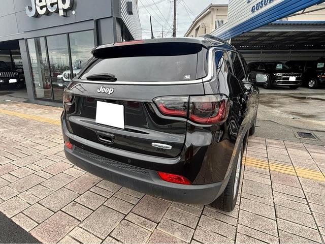 納車後の整備・アフターサービスなど県内唯一のＪｅｅｐ正規ディーラー丸貴におまかせ下さい。専門のメカニックスタッフが対応！車検・点検整備・事故後の修理等アフターサービス安心です。