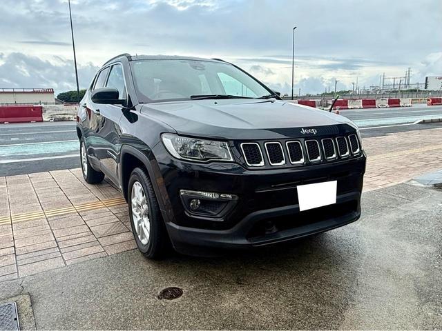 ＨＩＤヘッドライトです！暗い夜道のライディングも安心してお乗りいただけます。レンズも綺麗な状態を保っております。