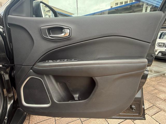 運転席側ドアパネルです。店頭にて現車確認できす。ぜひお客様の目でお確かめ下さい。