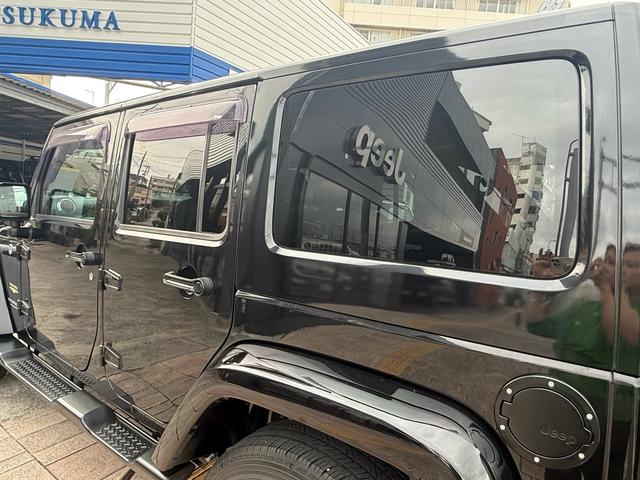 左側側面です。店頭にて現車確認できますので、ぜひお客様の目でお確かめ下さい。