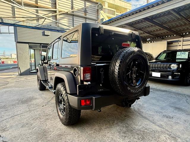 納車後の整備・アフターサービスなど県内唯一のＪｅｅｐ正規ディーラー丸貴におまかせ下さい。専門のメカニックスタッフが対応！車検・点検整備・事故後の修理等アフターサービス安心です。