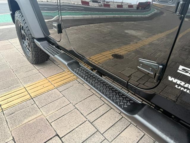 サイドステップ装備ですので、女性ドライバーにも楽々に乗り降りも可能です。