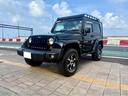 高いオフロード機能と街乗りでの快適性を両立した、人気のJeepラングラーサハラ(JK38S)が入庫いたしました。