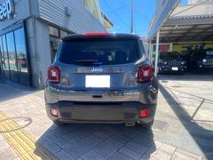 Ｊｅｅｐ沖縄ショールーム隣の第二展示場にて展示しております。沖縄県浦添市城間１−３９−２ 5