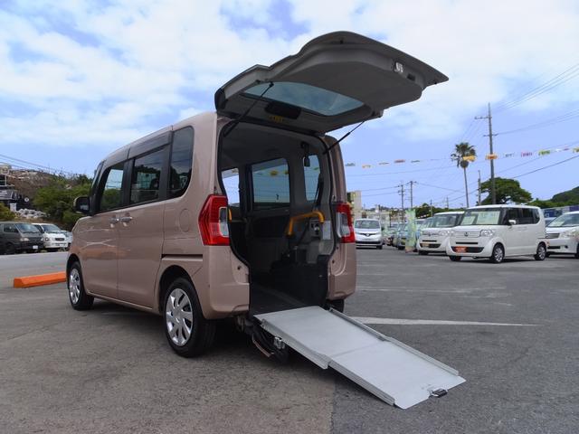 タント Ｌ　福祉車両　後部スロープ　電動ウインチ　アイドリングストップ（4枚目）