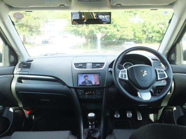 スイフトスポーツ ベースグレード　６速マニュアル　ナビ／テレビ　純正アルミ（11枚目）