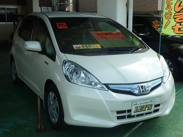 ホンダ フィットハイブリッド シーズ ファインスタイル 65 0万円 平成25年 13年 沖縄県 中古車 価格 Com