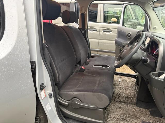 キューブ 15X アイドリングストップ・プッシュスタート・ナビDVDフルセグBluetooth・スマートキーx2(13枚目)