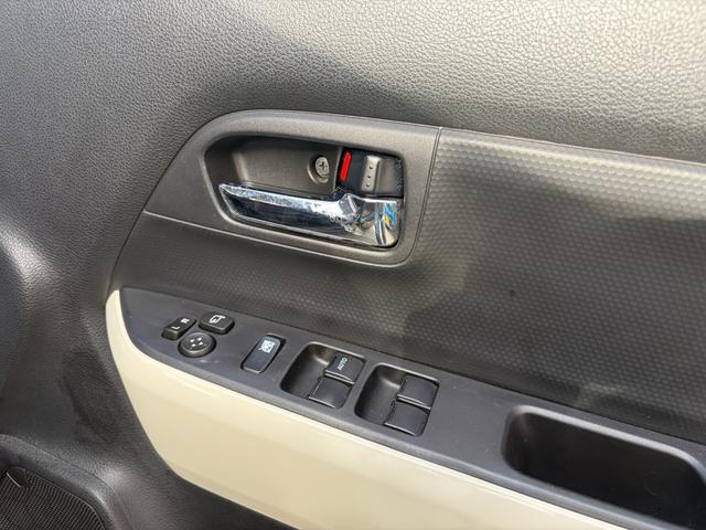 クロスビー ハイブリッドＭＺ　ターボ・８インチナビＤＶＤフルセグＢｌｕｅｔｏｏｔｈ・バックカメラ・衝突軽減ブレーキ・車線はみだしふらつき警告センサー・パーキングセンサー・ＬＥＤヘッドランプ・フォグランプ（26枚目）