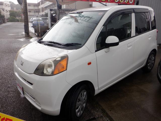 当店では、キズ・へこみ等は納車時までに鈑金を行い仕上げた状態で納車をさせて頂きます、気になるキズ等ございましたら、何でもお申しつけ下さい♪納車時までに自社提携工場にて無料で対応させて頂きます！！