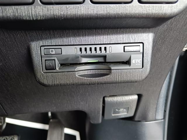 プリウスα Ｓ　チューン　ブラックＩＩ　フルセグ　メモリーナビ　ＤＶＤ再生　ミュージックプレイヤー接続可　バックカメラ　衝突被害軽減システム　ＥＴＣ　ＬＥＤヘッドランプ　記録簿（35枚目）