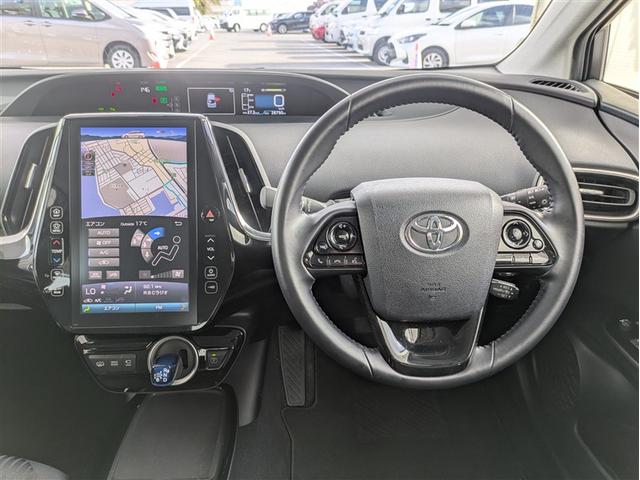 プリウスＰＨＶ Ｓナビパッケージ　フルセグ　メモリーナビ　ミュージックプレイヤー接続可　バックカメラ　衝突被害軽減システム　ＥＴＣ　ドラレコ　ＬＥＤヘッドランプ　アイドリングストップ（12枚目）